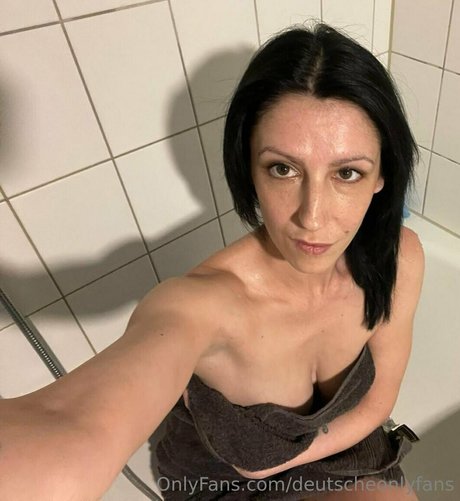 Foto desnuda filtrada de OnlyFans de Deutscheonlyfans