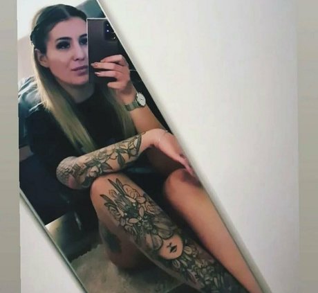 Foto desnuda filtrada de OnlyFans de Deutscheonlyfans