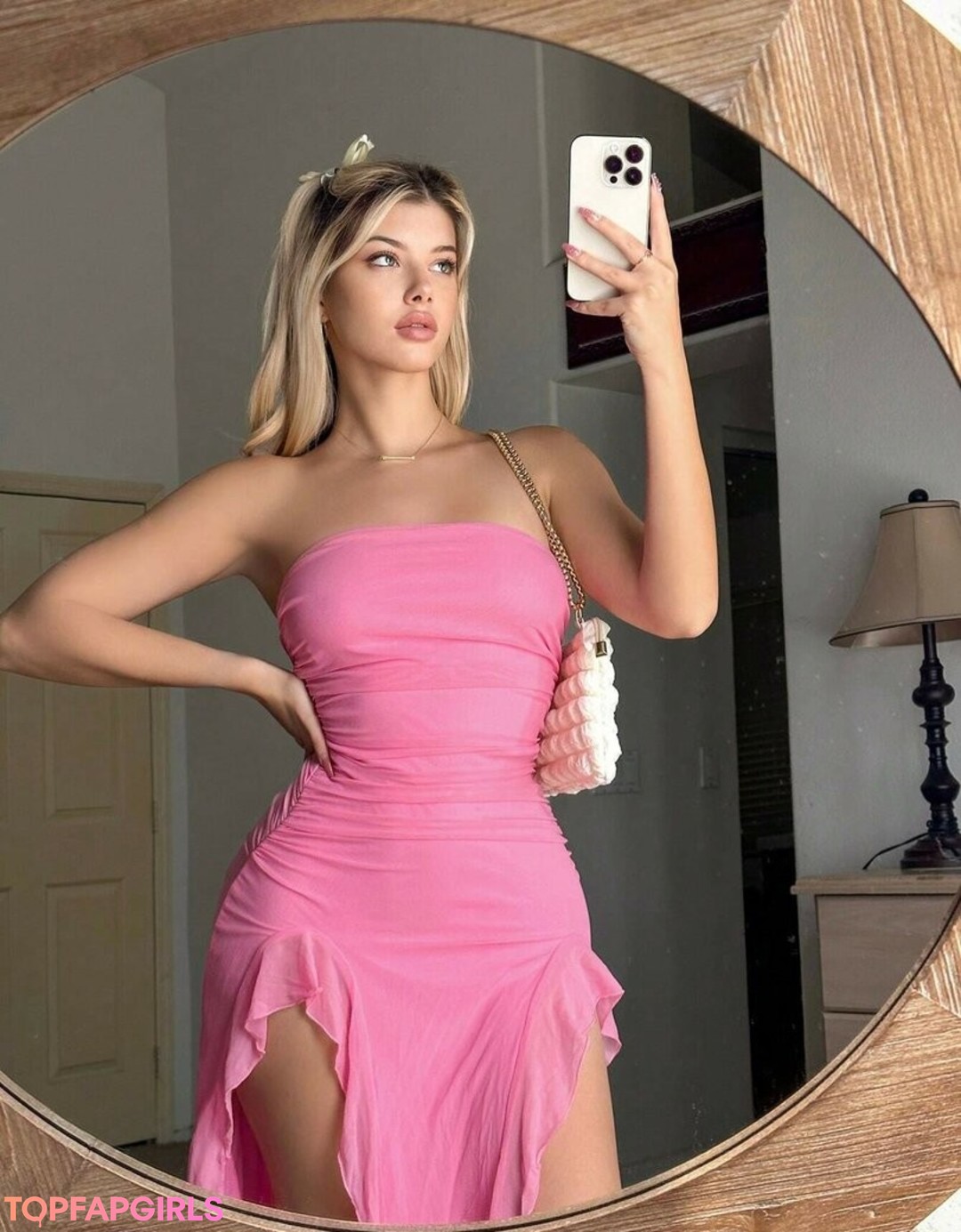 Foto desnuda filtrada de OnlyFans de Gabi Champ #172 Foto desnuda filtrada de OnlyFans de Gabi Champ #172