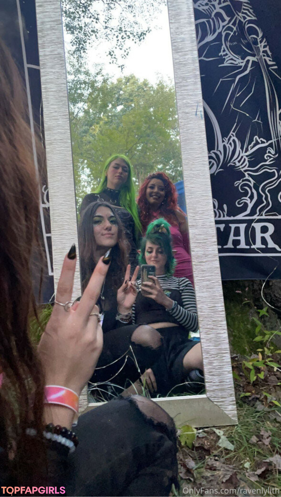 Foto desnuda filtrada de OnlyFans de Ravenlylith #118 Foto desnuda filtrada de OnlyFans de Ravenlylith #118