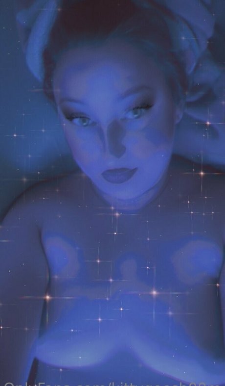 Foto desnuda filtrada de OnlyFans de Kittygoesb00m