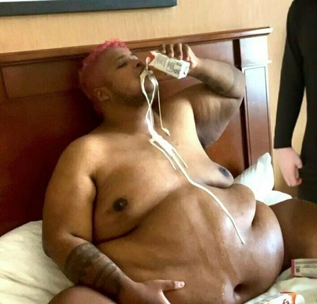 Foto desnuda filtrada de OnlyFans de Kingslard