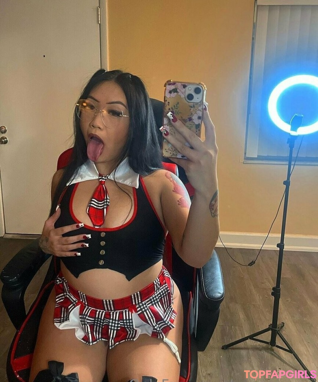 Foto desnuda filtrada de OnlyFans de Senpaiyang #122 Foto desnuda filtrada de OnlyFans de Senpaiyang #122