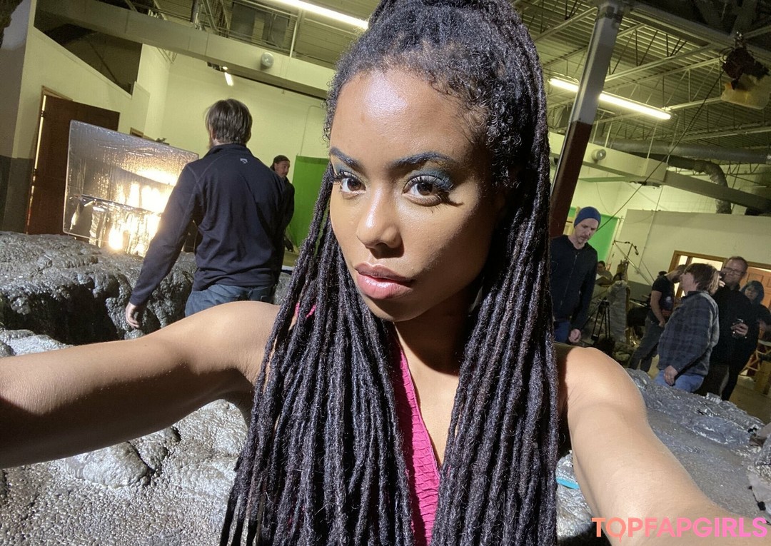 Foto desnuda filtrada de OnlyFans de Thekiranoir #30 Foto desnuda filtrada de OnlyFans de Thekiranoir #30