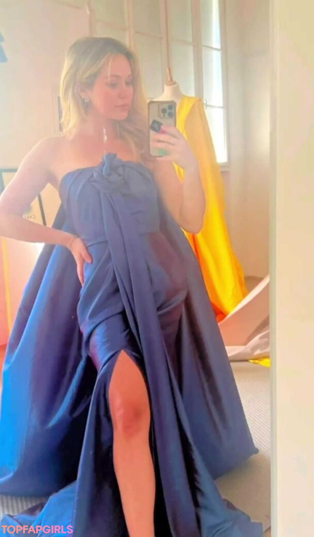 Foto desnuda filtrada de OnlyFans de Brec Bassinger #50 Foto desnuda filtrada de OnlyFans de Brec Bassinger #50