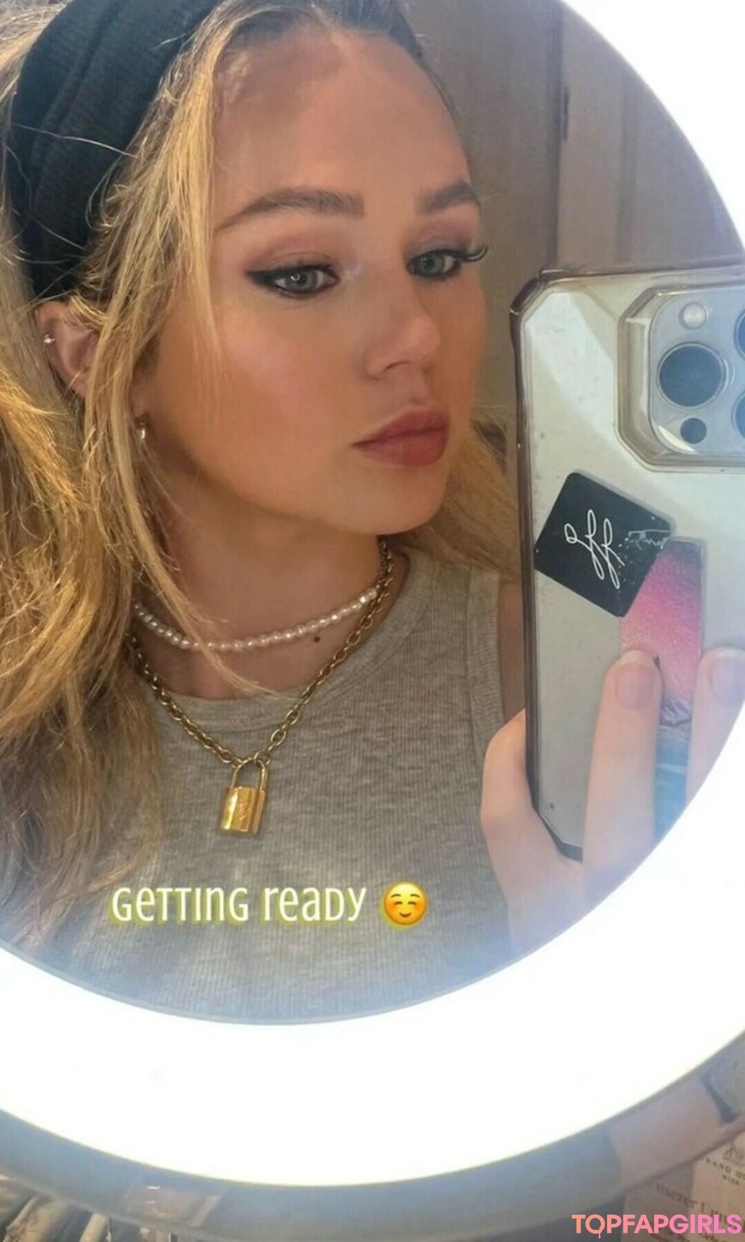 Foto desnuda filtrada de OnlyFans de Brec Bassinger #60 Foto desnuda filtrada de OnlyFans de Brec Bassinger #60