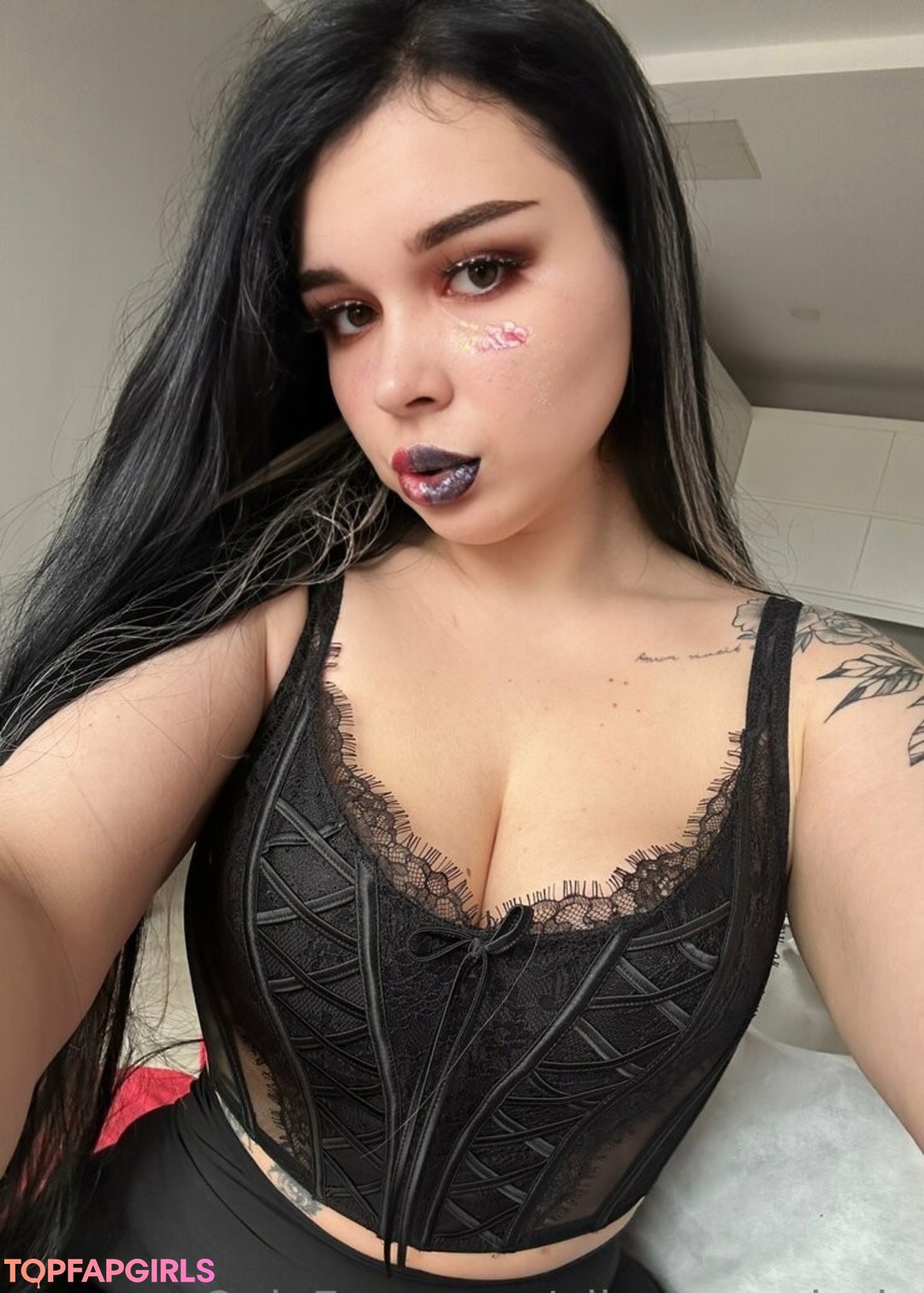 Foto desnuda filtrada de OnlyFans de Alicewoodvip #129 Foto desnuda filtrada de OnlyFans de Alicewoodvip #129