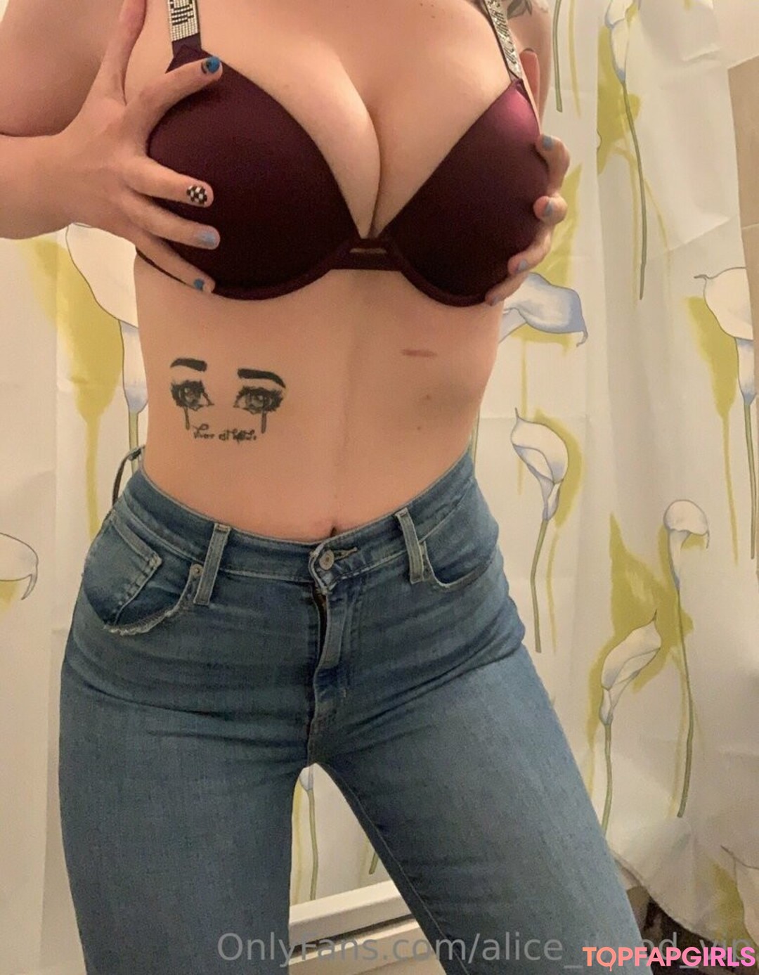 Foto desnuda filtrada de OnlyFans de Alicewoodvip #40 Foto desnuda filtrada de OnlyFans de Alicewoodvip #40
