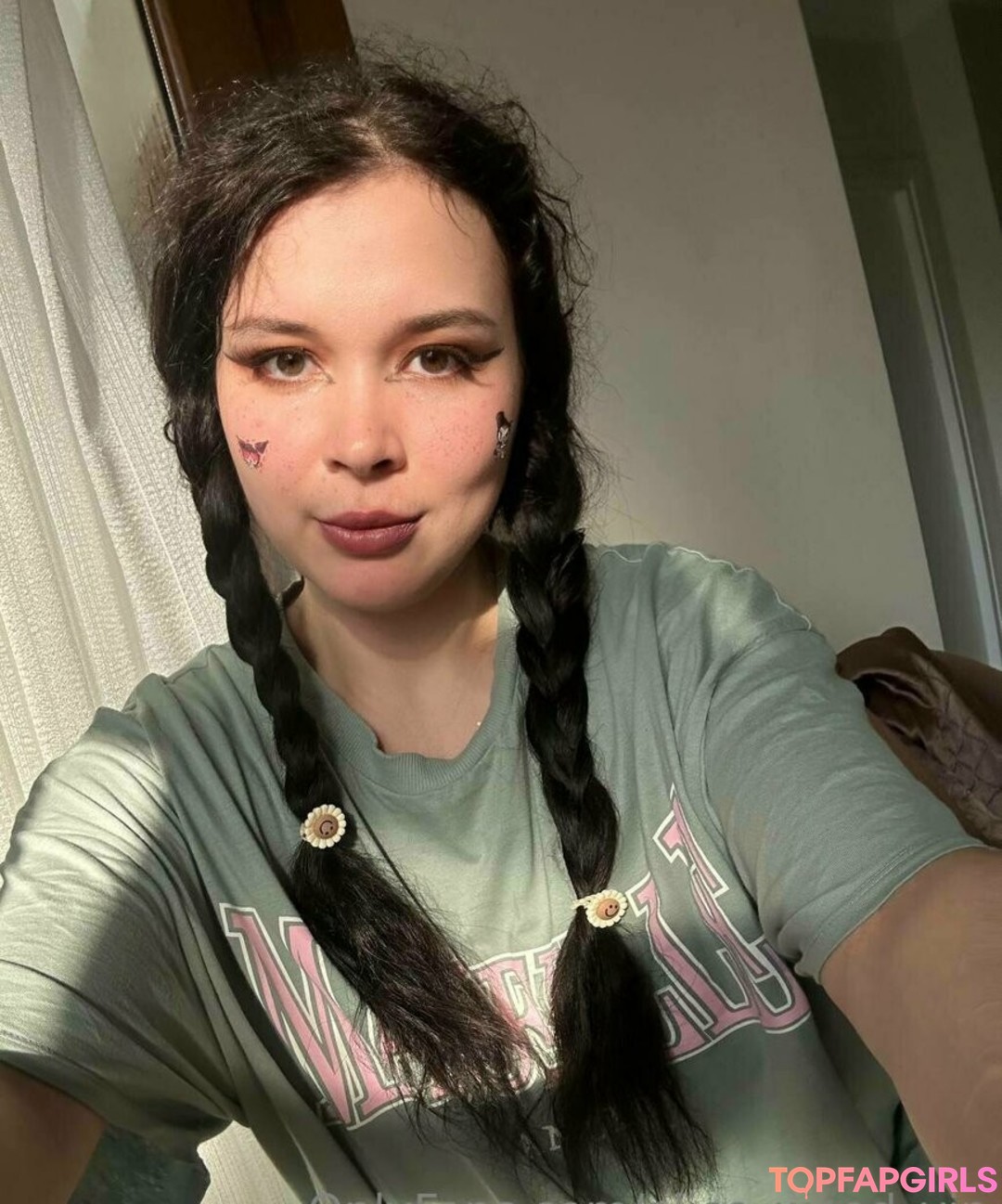 Foto desnuda filtrada de OnlyFans de Alicewoodvip #71 Foto desnuda filtrada de OnlyFans de Alicewoodvip #71