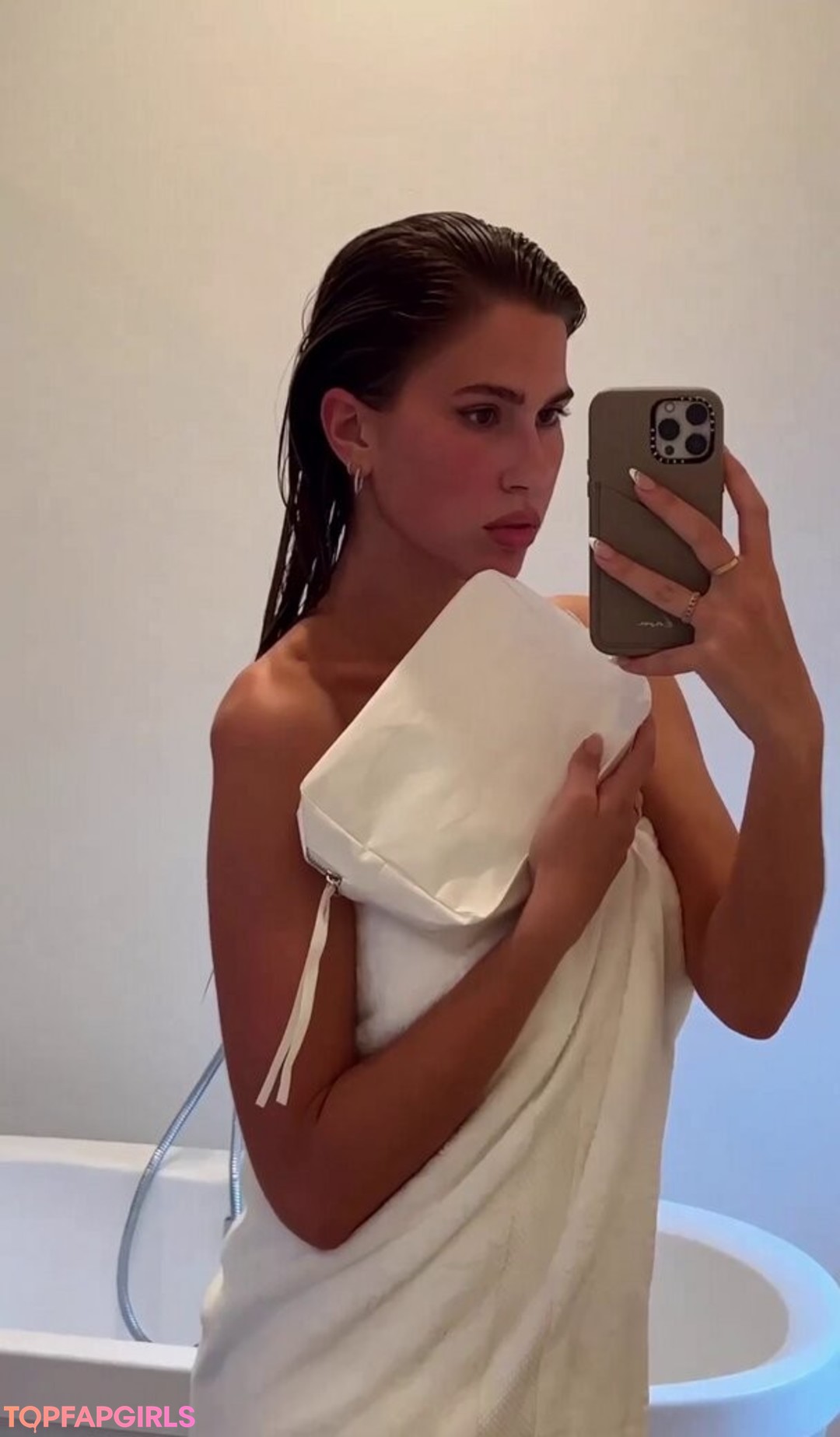 Foto desnuda filtrada de OnlyFans de Kara Del Toro #1310 Foto desnuda filtrada de OnlyFans de Kara Del Toro #1310
