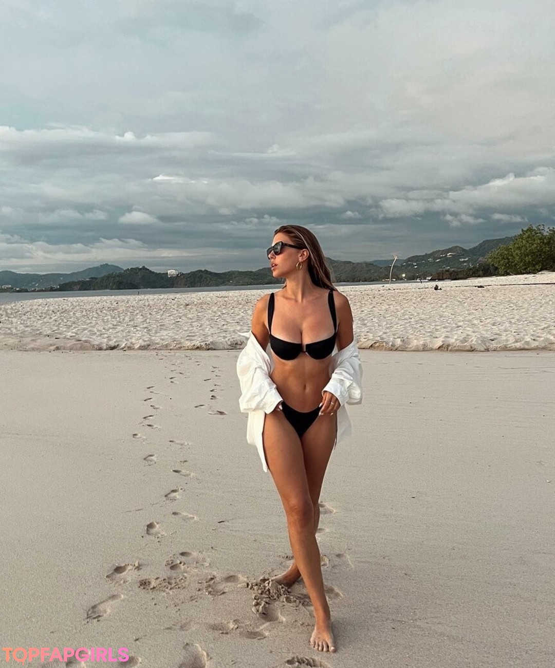 Foto desnuda filtrada de OnlyFans de Kara Del Toro #416 Foto desnuda filtrada de OnlyFans de Kara Del Toro #416