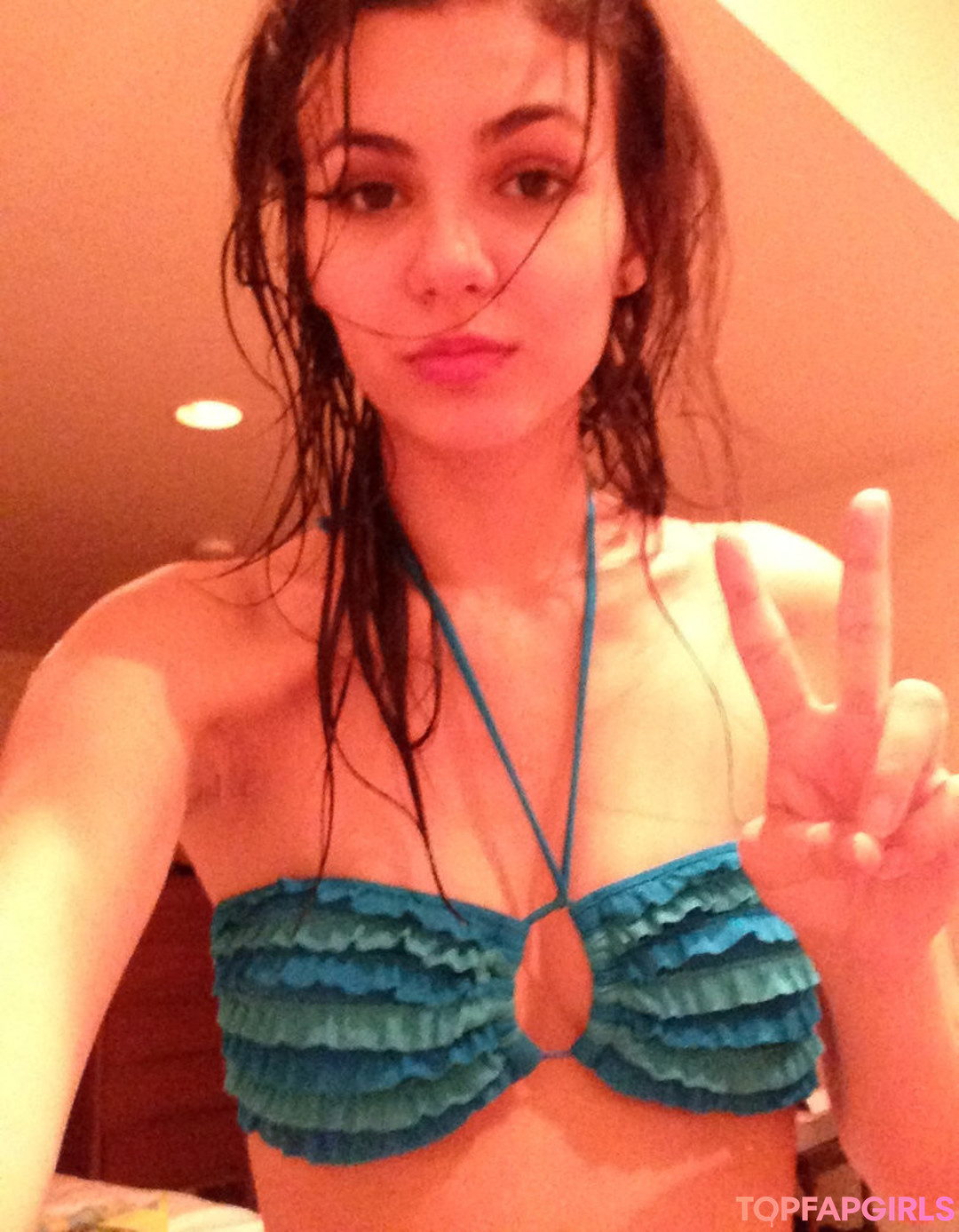 Foto desnuda filtrada de OnlyFans de Victoria Justice #301 Foto desnuda filtrada de OnlyFans de Victoria Justice #301