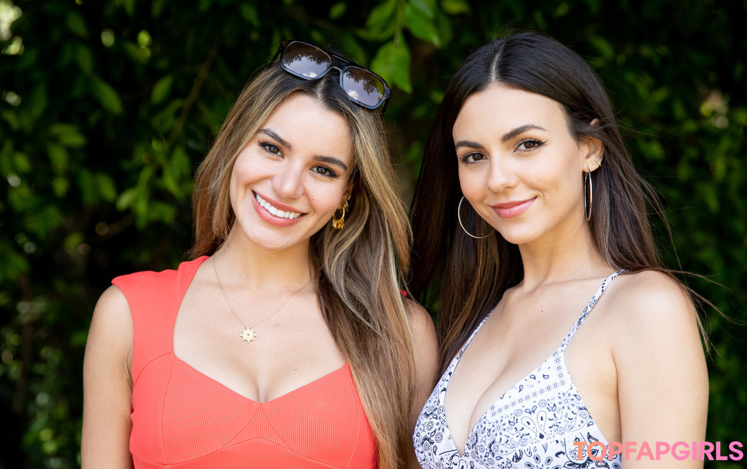 Foto desnuda filtrada de OnlyFans de Victoria Justice #484 Foto desnuda filtrada de OnlyFans de Victoria Justice #484