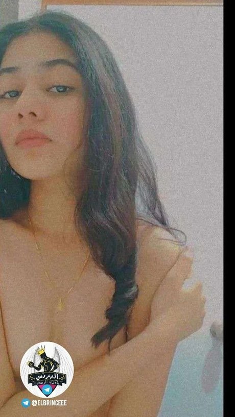 Foto desnuda filtrada de OnlyFans de Dhairyavi Bamania