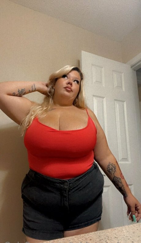 TabbyVonDAMN