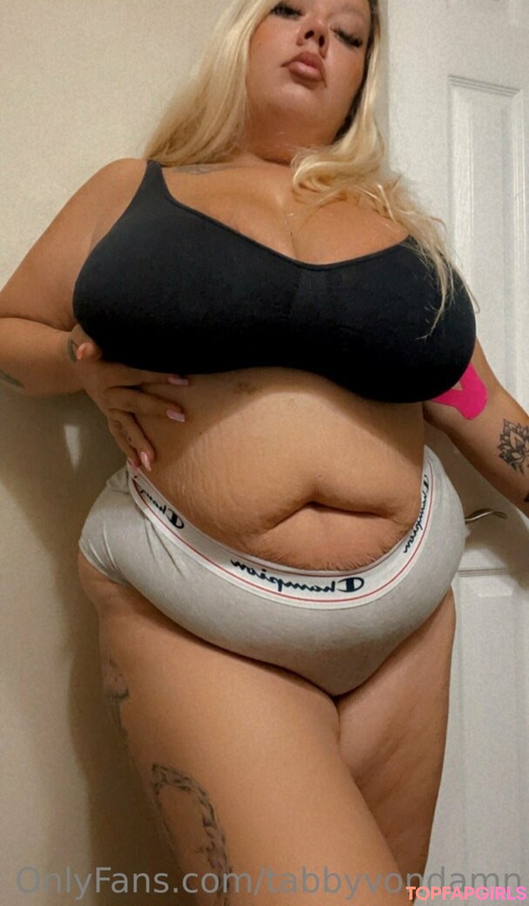 Foto desnuda filtrada de OnlyFans de Tabbyvondamn #182 Foto desnuda filtrada de OnlyFans de Tabbyvondamn #182