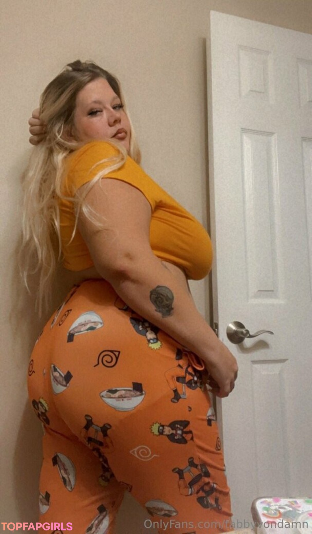 Foto desnuda filtrada de OnlyFans de Tabbyvondamn #209 Foto desnuda filtrada de OnlyFans de Tabbyvondamn #209