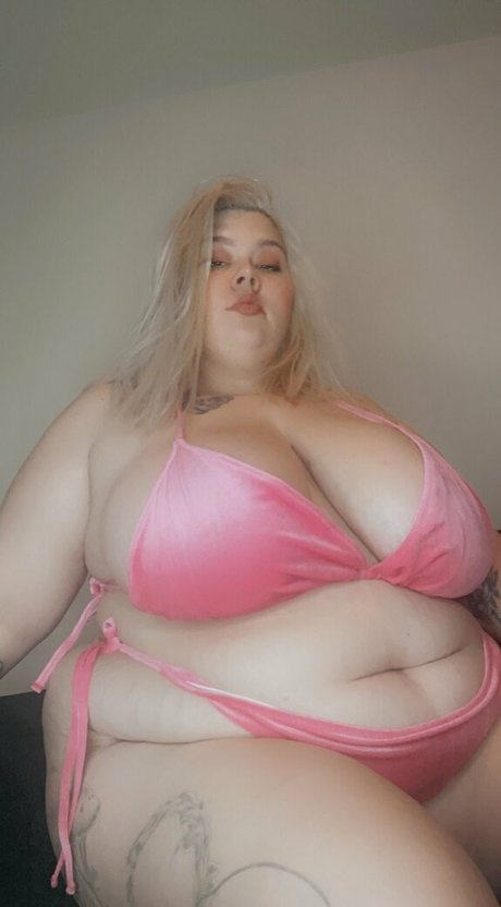 TabbyVonDAMN