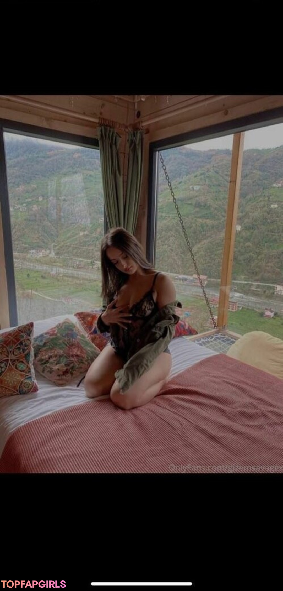 Foto desnuda filtrada de OnlyFans de Gizemsavagex #261 Foto desnuda filtrada de OnlyFans de Gizemsavagex #261