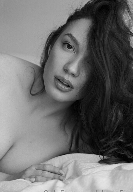 Foto desnuda filtrada de OnlyFans de Bbonfire