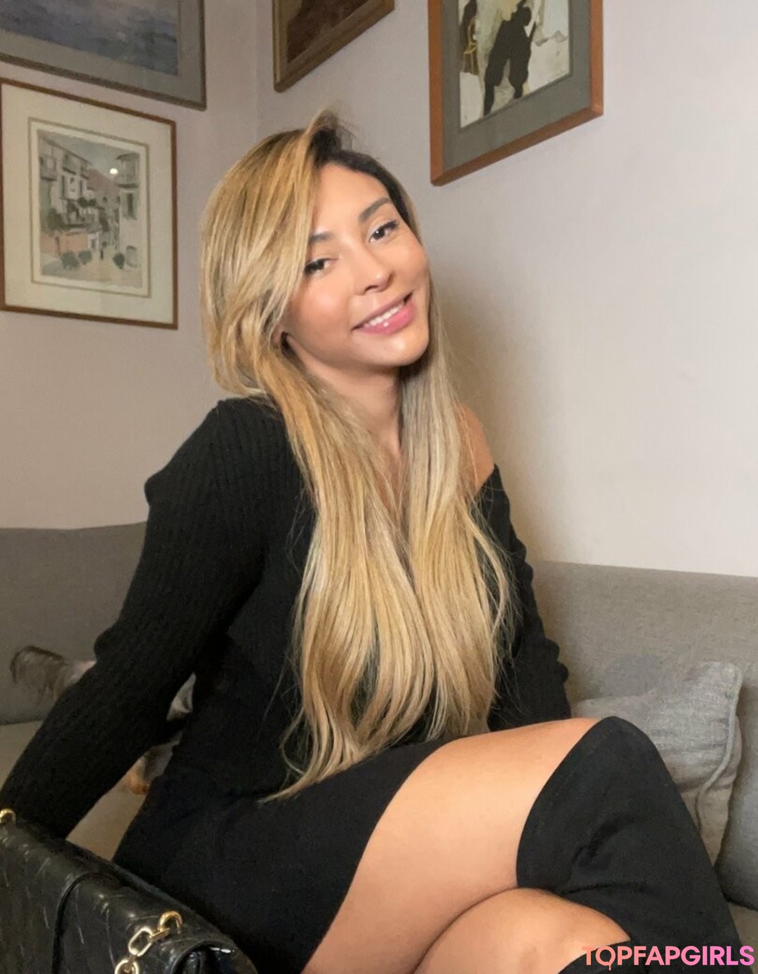 Foto desnuda filtrada de OnlyFans de Cindymoreira22 #149 Foto desnuda filtrada de OnlyFans de Cindymoreira22 #149