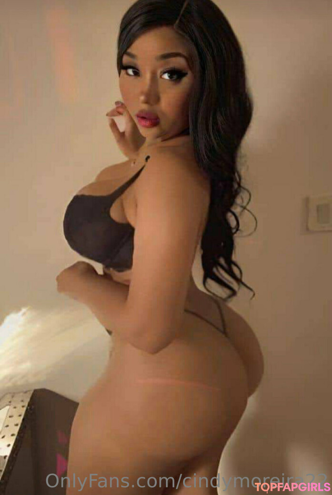 Foto desnuda filtrada de OnlyFans de Cindymoreira22 #263 Foto desnuda filtrada de OnlyFans de Cindymoreira22 #263