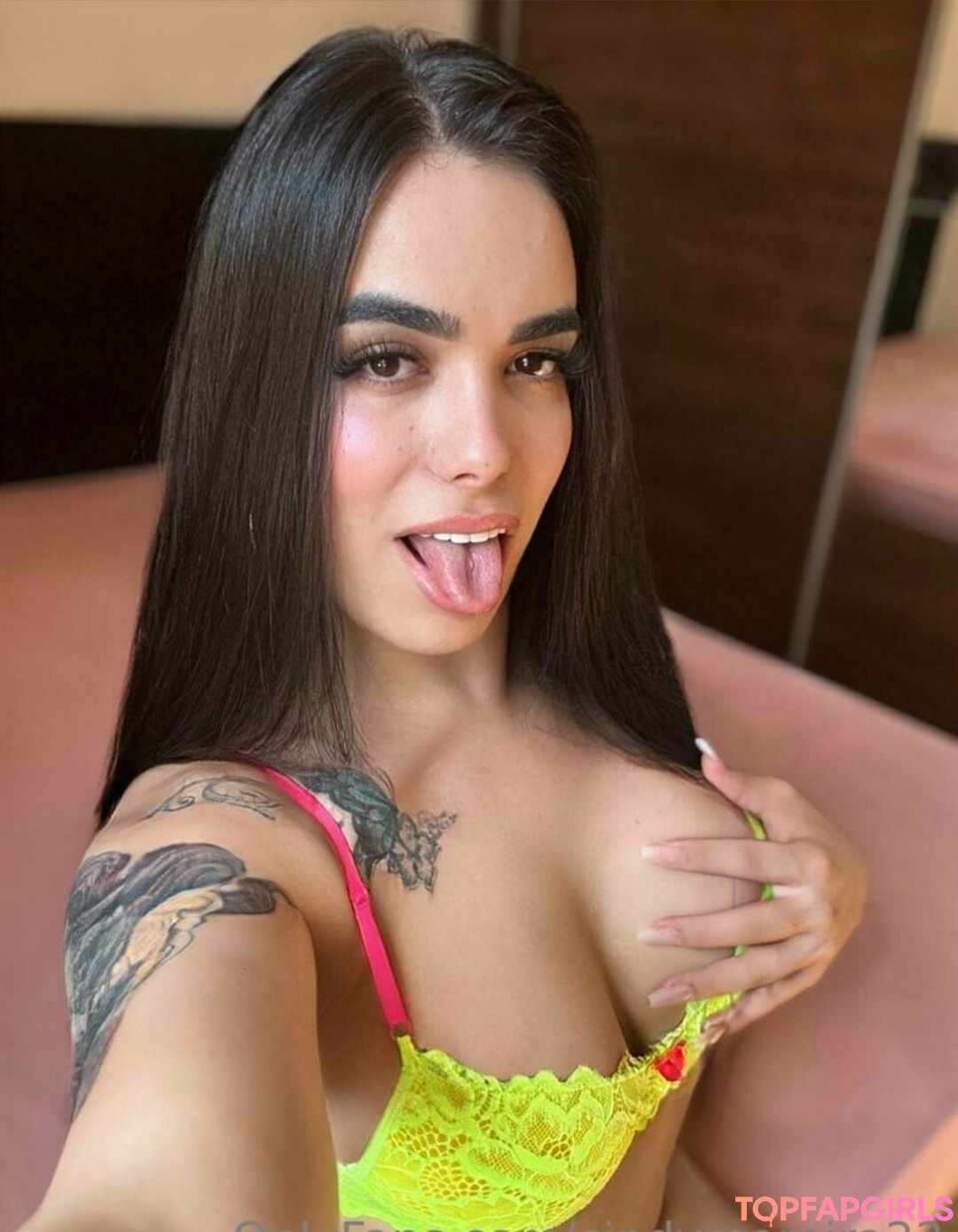 Foto desnuda filtrada de OnlyFans de Cindymoreira22 #463 Foto desnuda filtrada de OnlyFans de Cindymoreira22 #463