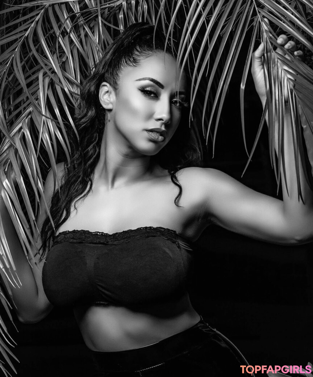 Foto desnuda filtrada de OnlyFans de Leila Grey #166 Foto desnuda filtrada de OnlyFans de Leila Grey #166