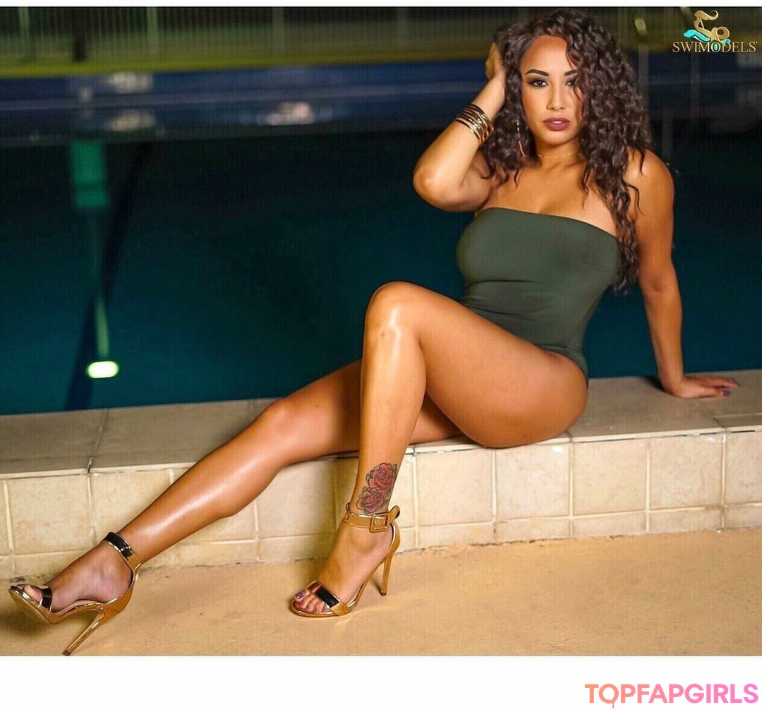 Foto desnuda filtrada de OnlyFans de Leila Grey #38 Foto desnuda filtrada de OnlyFans de Leila Grey #38