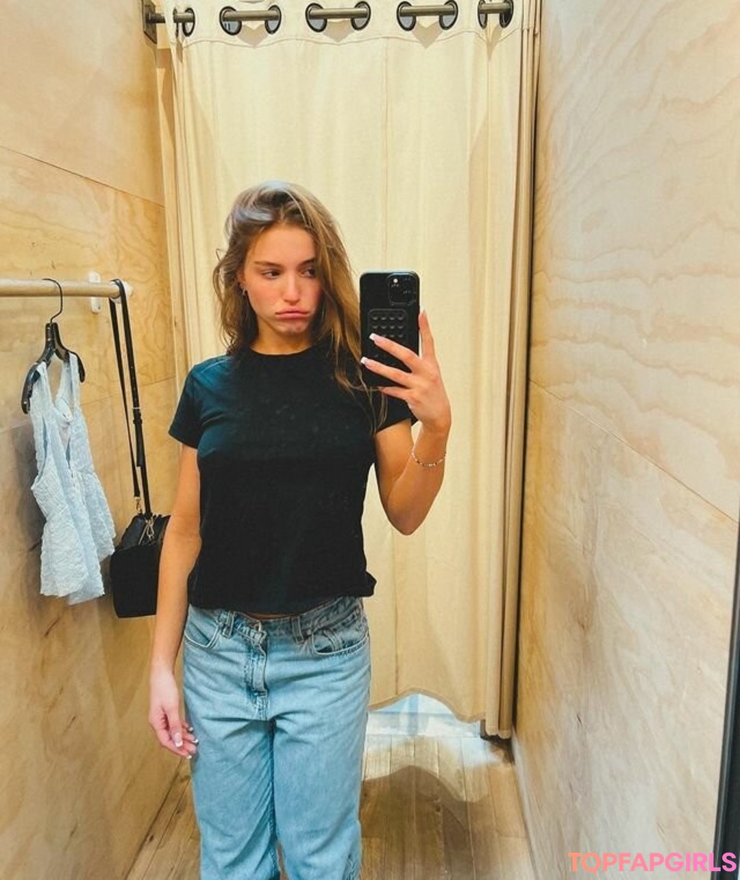 Foto desnuda filtrada de OnlyFans de Sylvia Snyders #220 Foto desnuda filtrada de OnlyFans de Sylvia Snyders #220