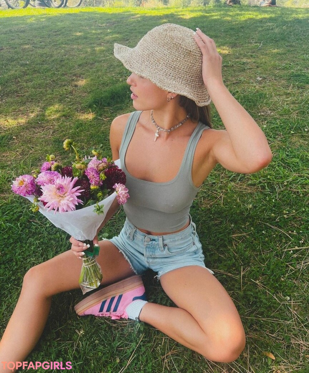 Foto desnuda filtrada de OnlyFans de Sylvia Snyders #445 Foto desnuda filtrada de OnlyFans de Sylvia Snyders #445