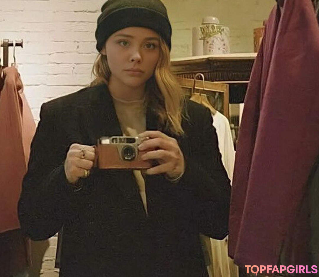 Foto desnuda filtrada de OnlyFans de Chloe Grace Moretz #1060 Foto desnuda filtrada de OnlyFans de Chloe Grace Moretz #1060