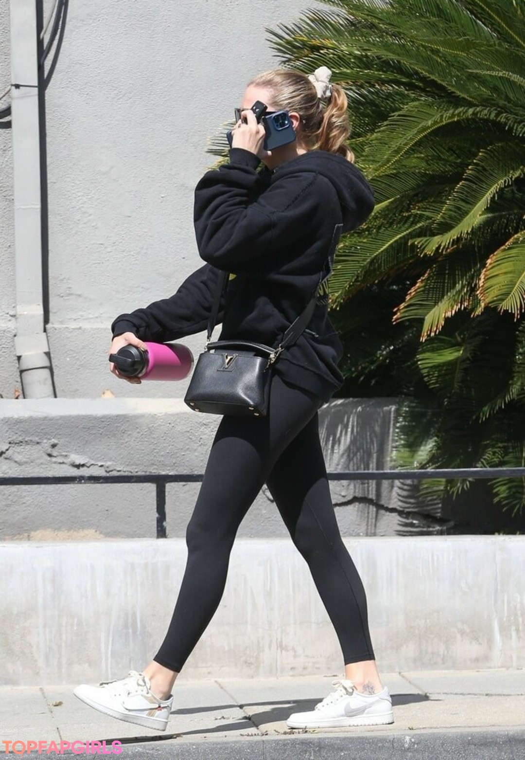 Foto desnuda filtrada de OnlyFans de Chloe Grace Moretz #270 Foto desnuda filtrada de OnlyFans de Chloe Grace Moretz #270