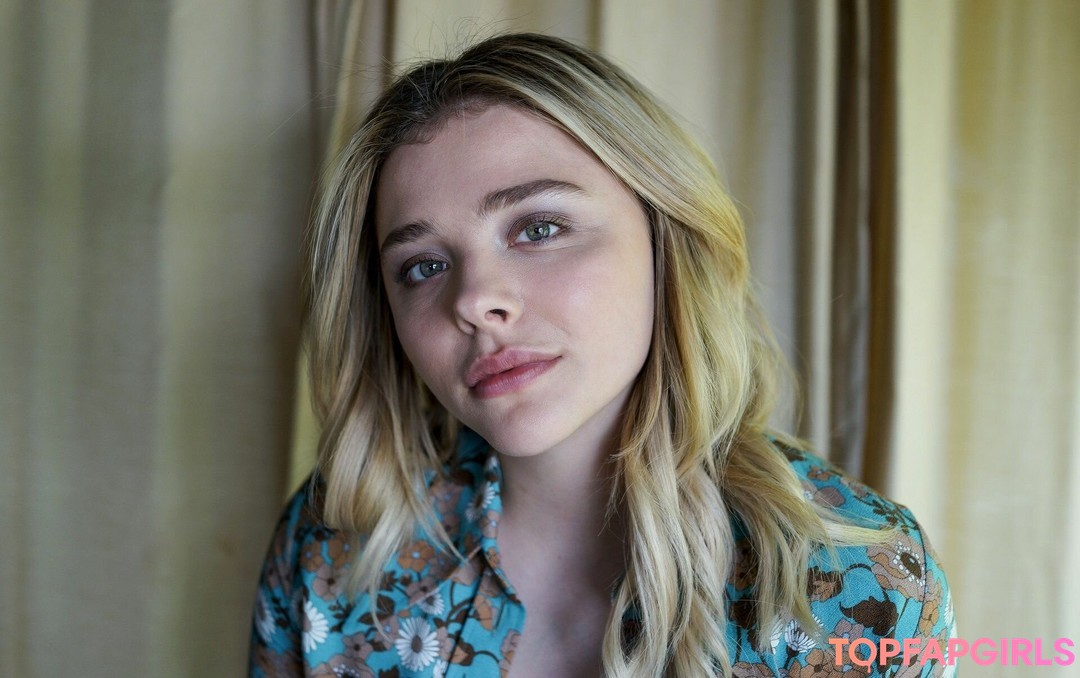 Foto desnuda filtrada de OnlyFans de Chloe Grace Moretz #735 Foto desnuda filtrada de OnlyFans de Chloe Grace Moretz #735