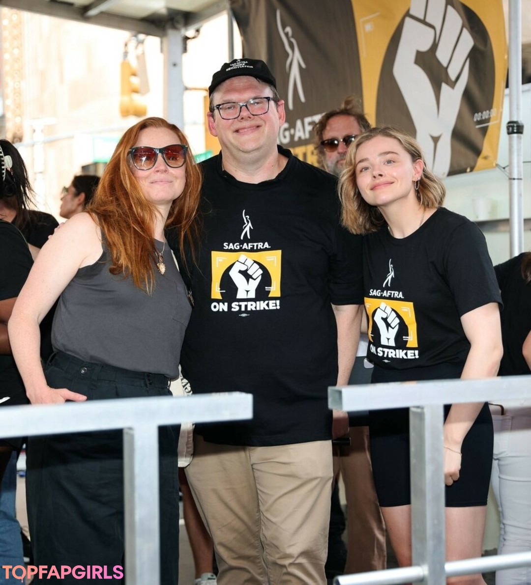 Foto desnuda filtrada de OnlyFans de Chloe Grace Moretz #950 Foto desnuda filtrada de OnlyFans de Chloe Grace Moretz #950