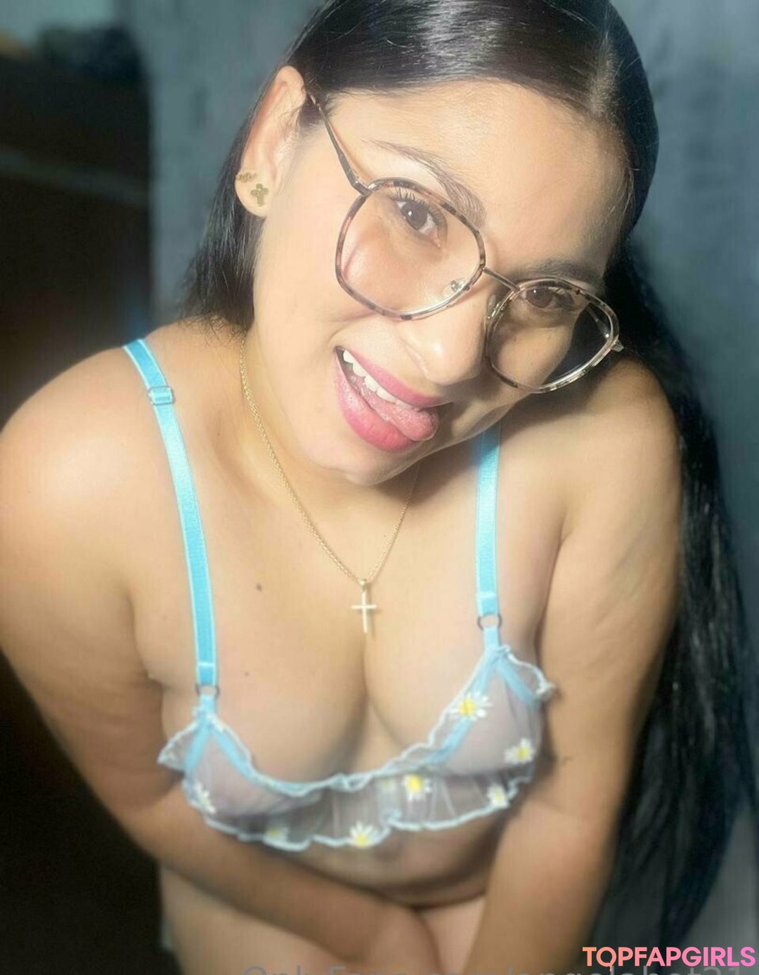 Foto desnuda filtrada de OnlyFans de Angelahot21 #236 Foto desnuda filtrada de OnlyFans de Angelahot21 #236