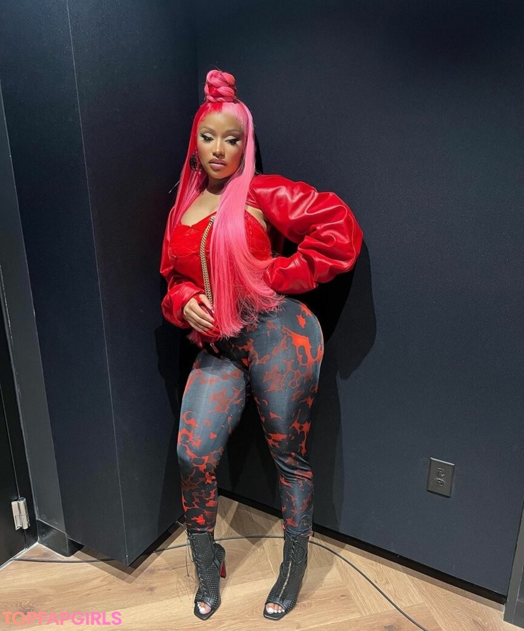 Foto desnuda filtrada de OnlyFans de Nicki Minaj #323 Foto desnuda filtrada de OnlyFans de Nicki Minaj #323