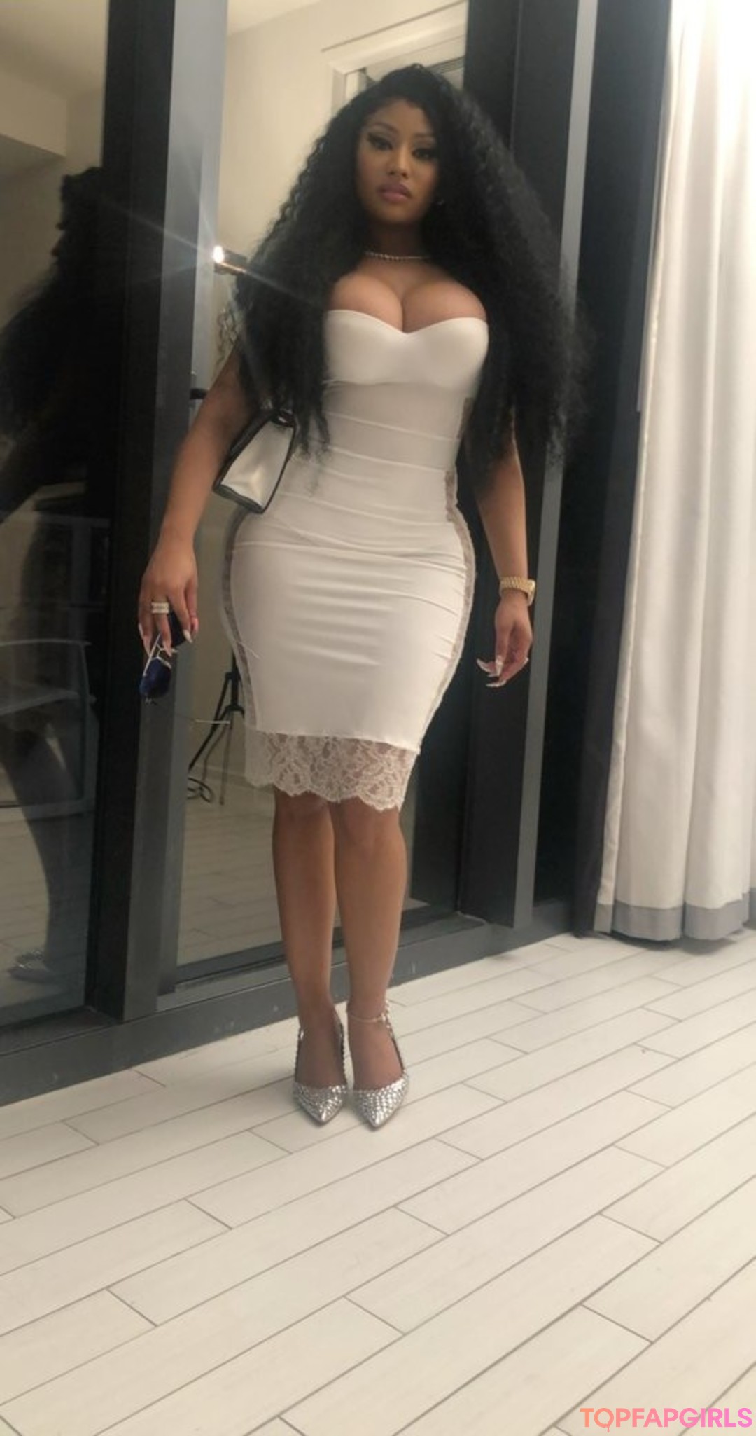 Foto desnuda filtrada de OnlyFans de Nicki Minaj #7 Foto desnuda filtrada de OnlyFans de Nicki Minaj #7