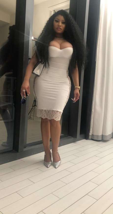 Foto desnuda filtrada de OnlyFans de Nicki Minaj