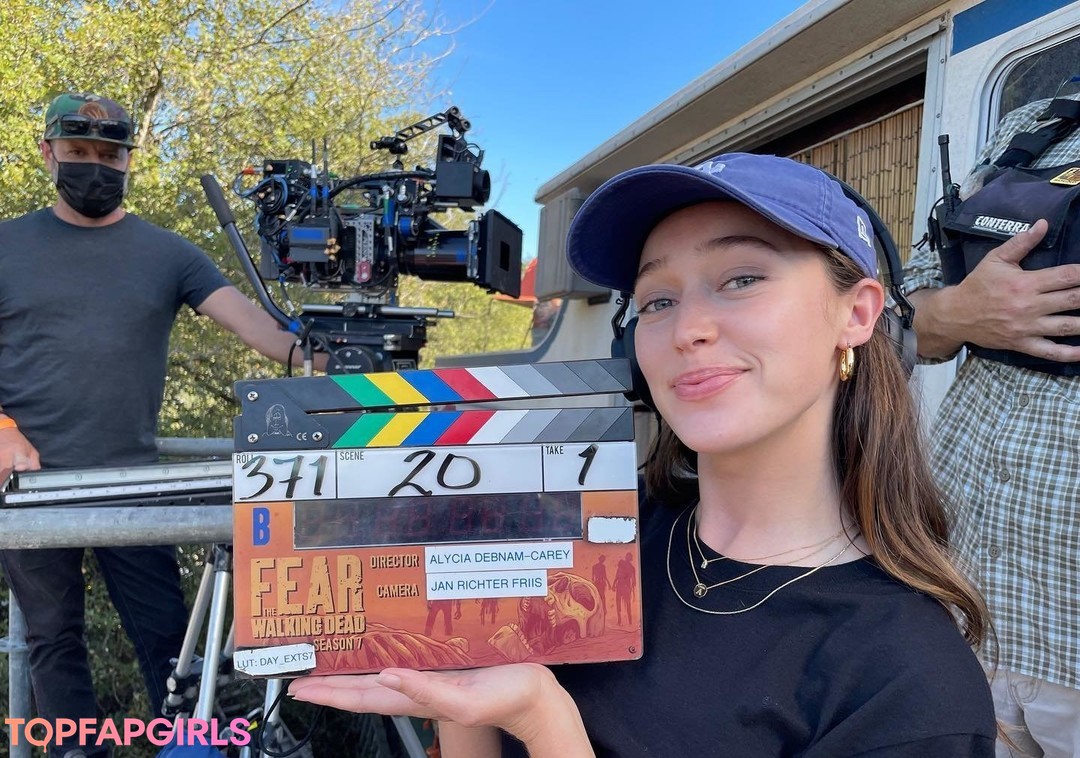 Foto desnuda filtrada de OnlyFans de Alycia Debnam Carey #8 Foto desnuda filtrada de OnlyFans de Alycia Debnam Carey #8