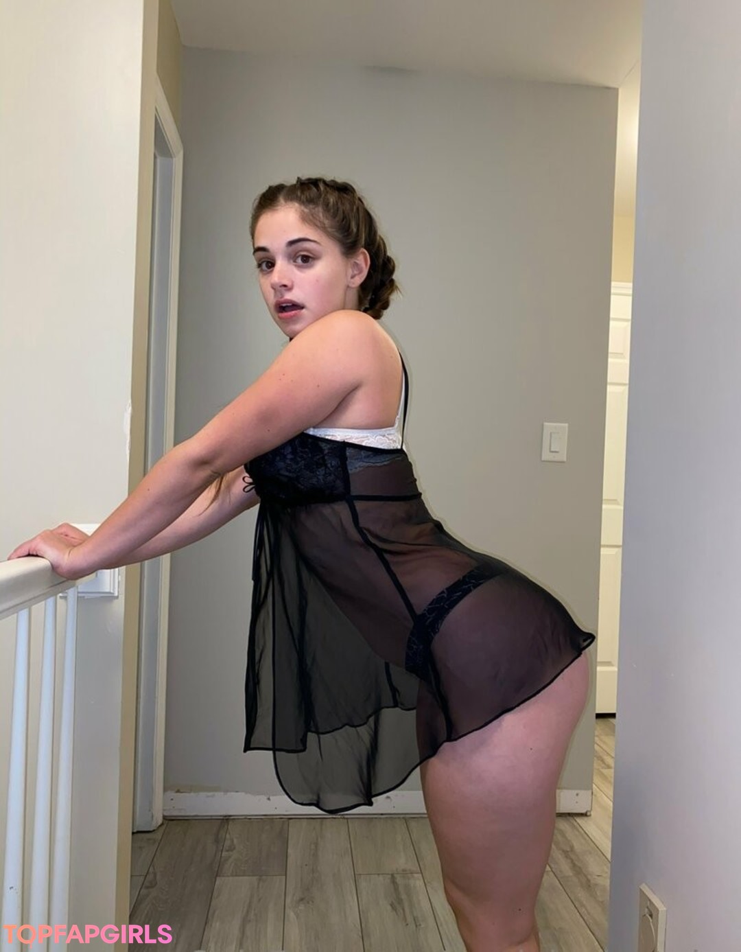 Foto desnuda filtrada de OnlyFans de Ray  Madalyn #43 Foto desnuda filtrada de OnlyFans de Ray  Madalyn #43