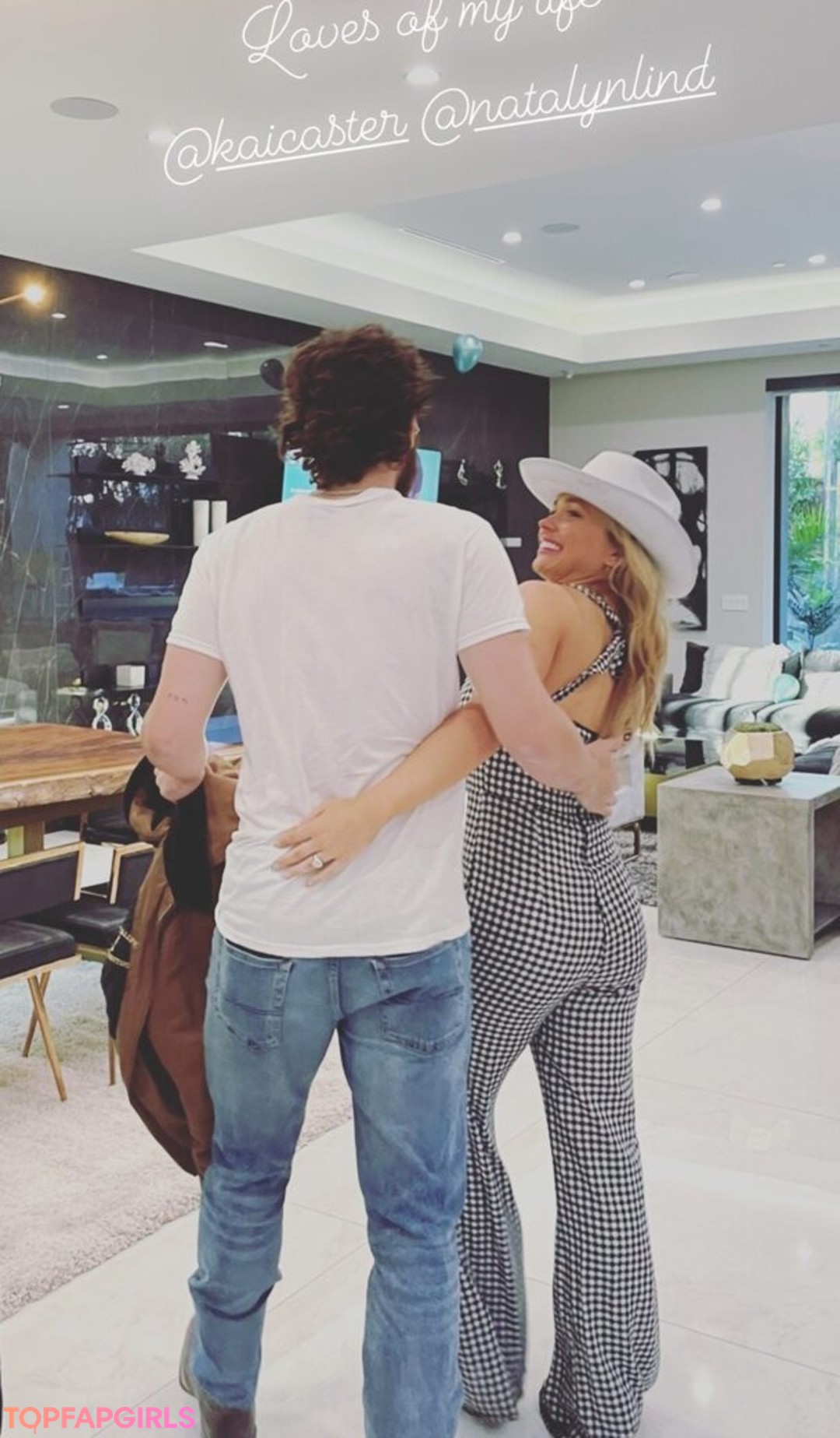 Foto desnuda filtrada de OnlyFans de Natalie Alyn Lind #140 Foto desnuda filtrada de OnlyFans de Natalie Alyn Lind #140