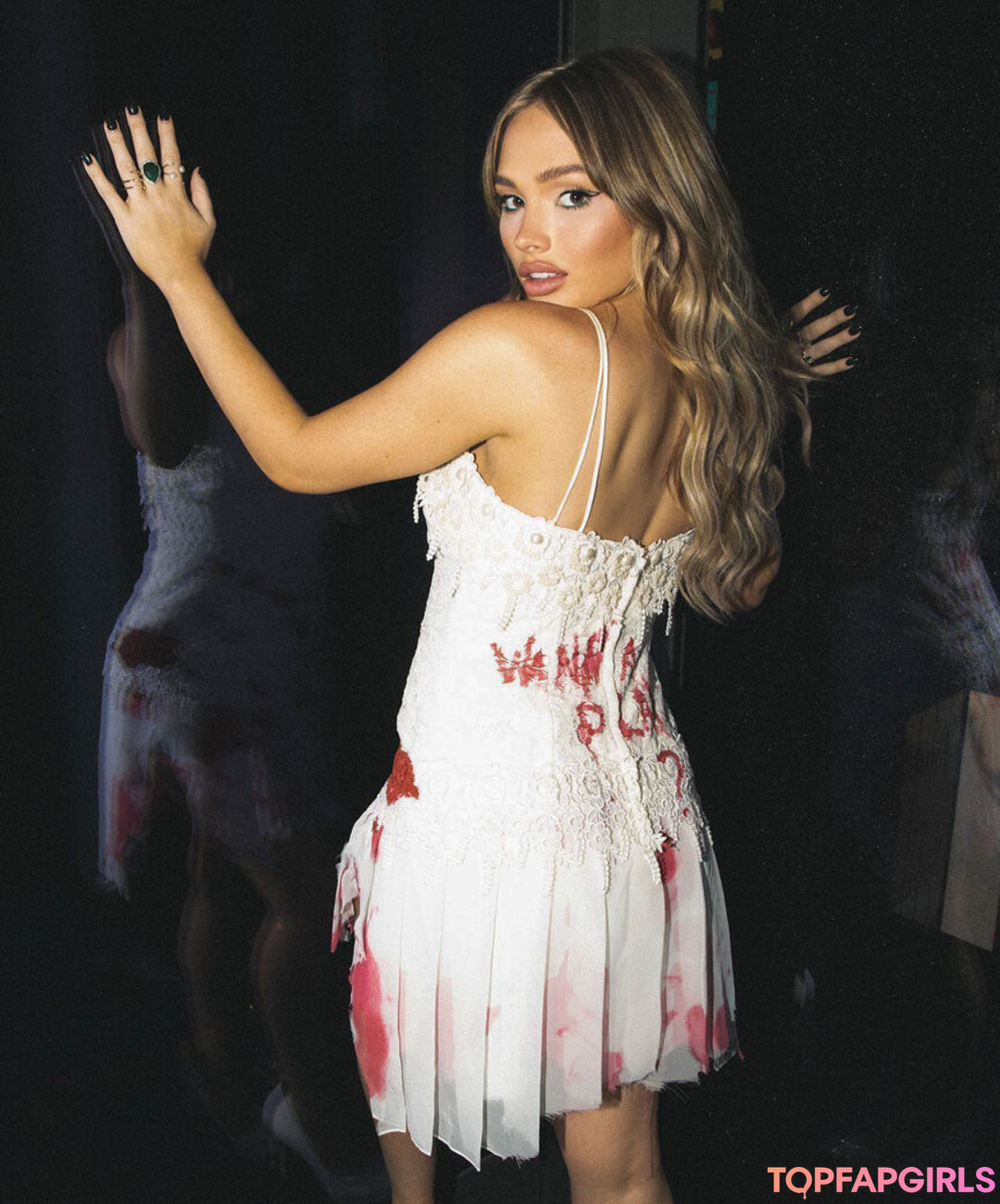 Foto desnuda filtrada de OnlyFans de Natalie Alyn Lind #196 Foto desnuda filtrada de OnlyFans de Natalie Alyn Lind #196