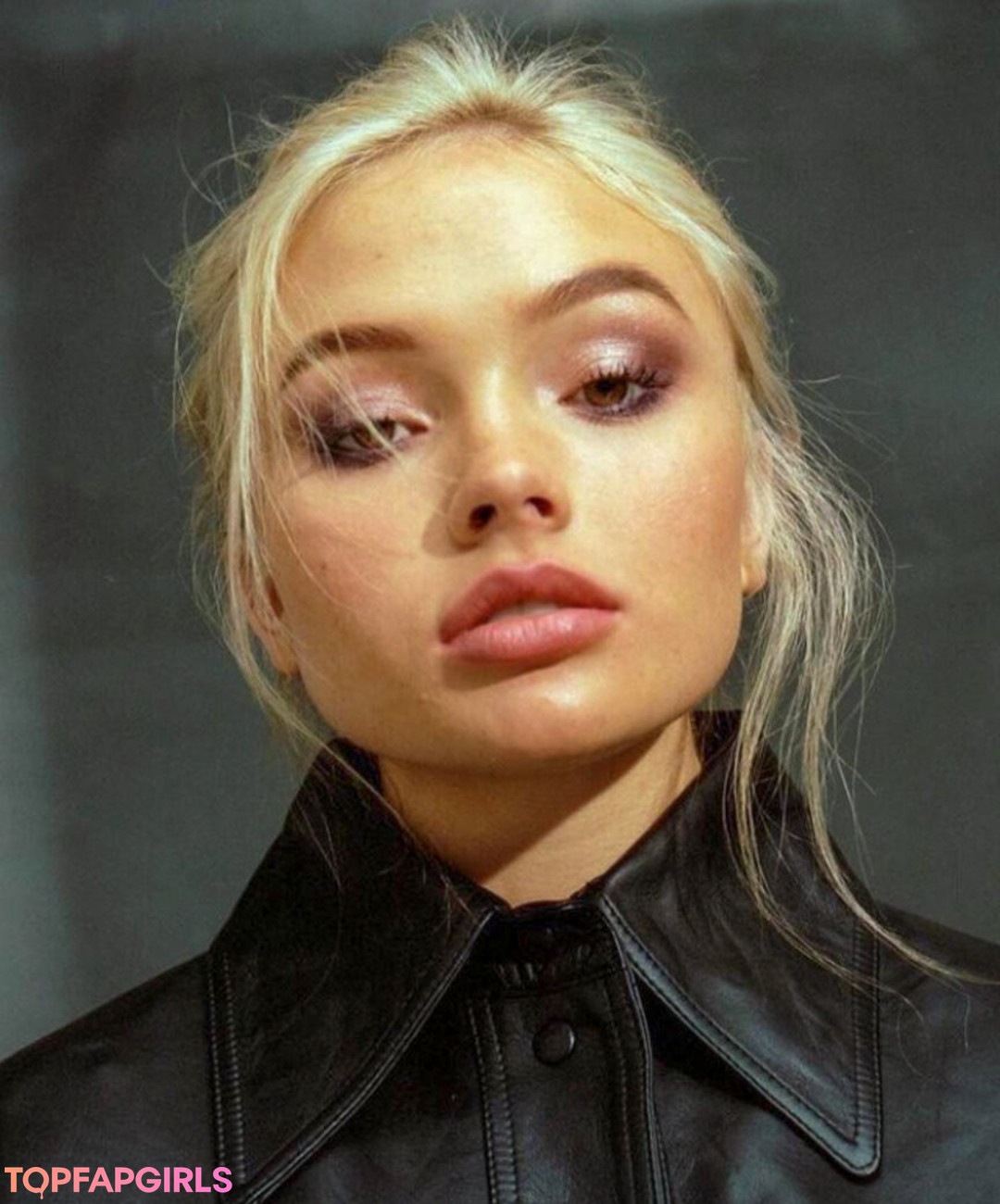 Foto desnuda filtrada de OnlyFans de Natalie Alyn Lind #222 Foto desnuda filtrada de OnlyFans de Natalie Alyn Lind #222