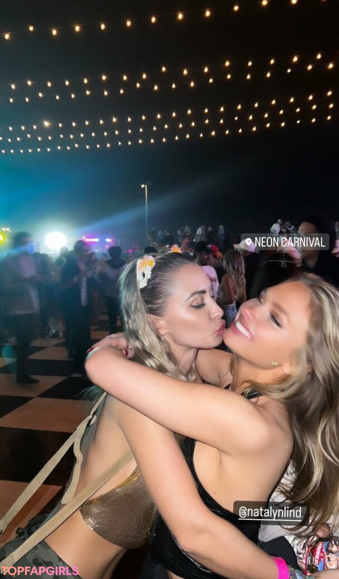 Foto desnuda filtrada de OnlyFans de Natalie Alyn Lind #273 Foto desnuda filtrada de OnlyFans de Natalie Alyn Lind #273