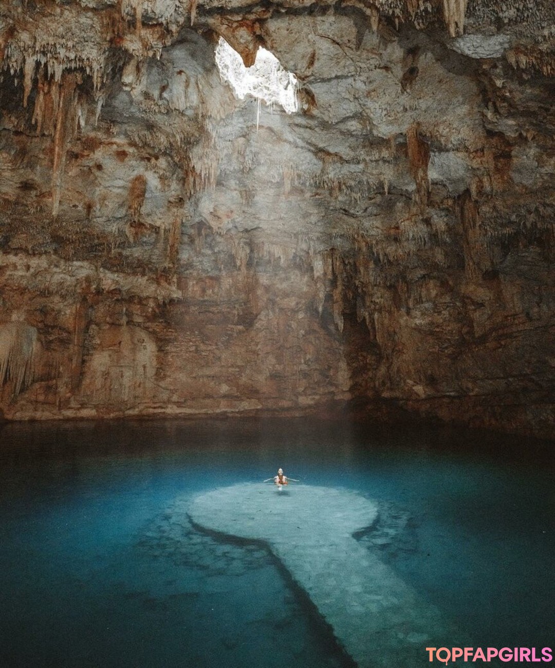 Foto desnuda filtrada de OnlyFans de Leticia Bufoni #90 Foto desnuda filtrada de OnlyFans de Leticia Bufoni #90