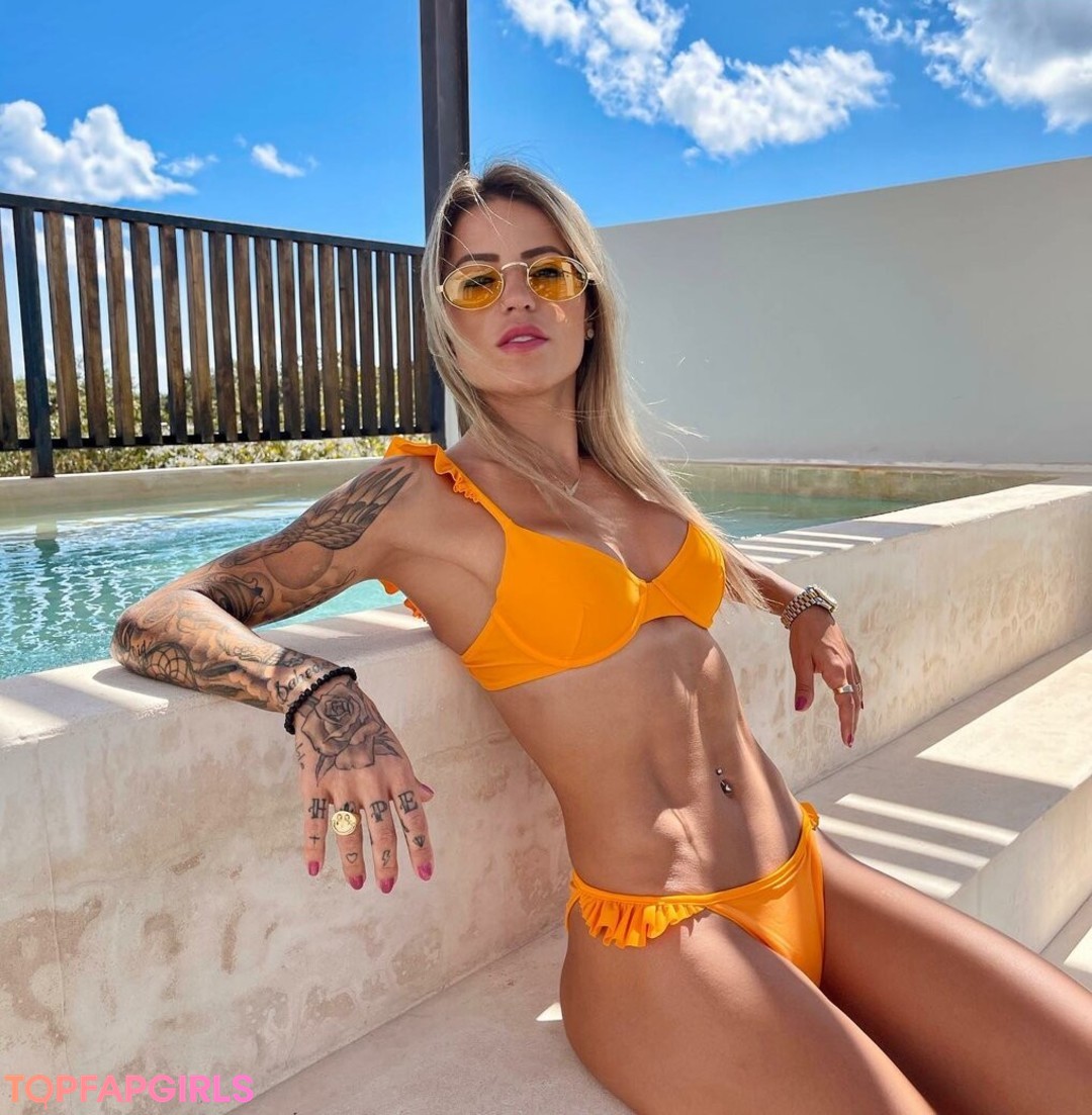 Foto desnuda filtrada de OnlyFans de Leticia Bufoni #92 Foto desnuda filtrada de OnlyFans de Leticia Bufoni #92
