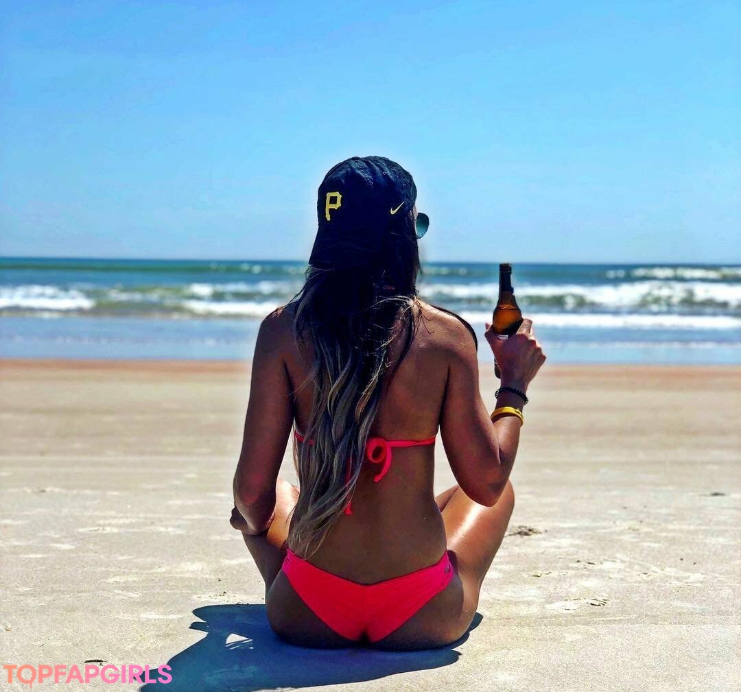 Foto desnuda filtrada de OnlyFans de Dr Britt Baker #12 Foto desnuda filtrada de OnlyFans de Dr Britt Baker #12
