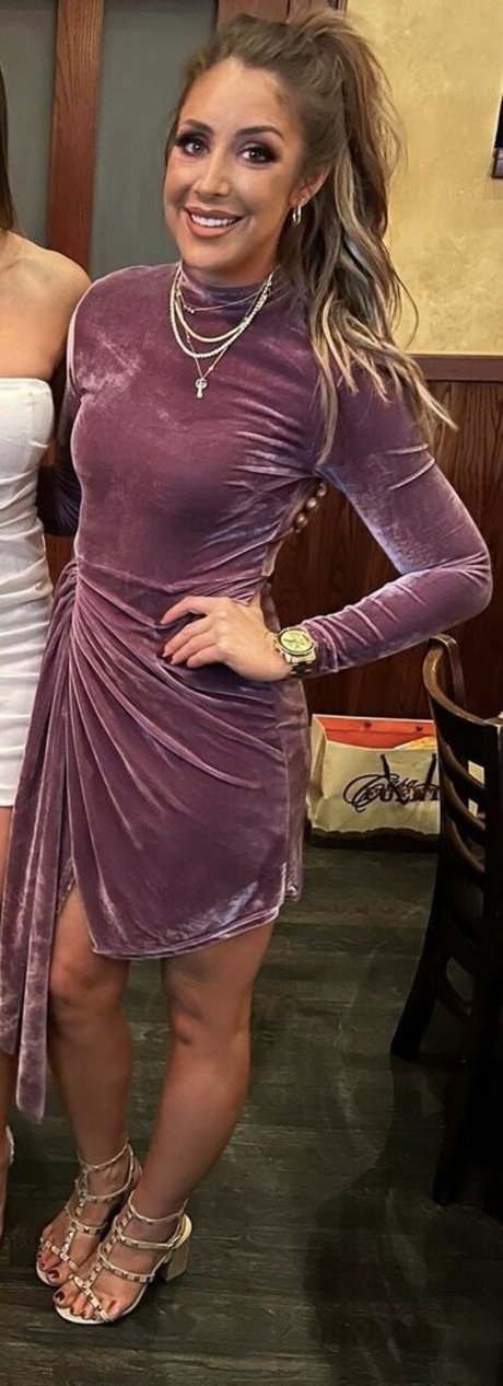 Foto desnuda filtrada de OnlyFans de Dr Britt Baker