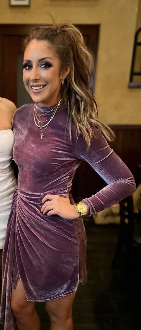 Foto desnuda filtrada de OnlyFans de Dr Britt Baker
